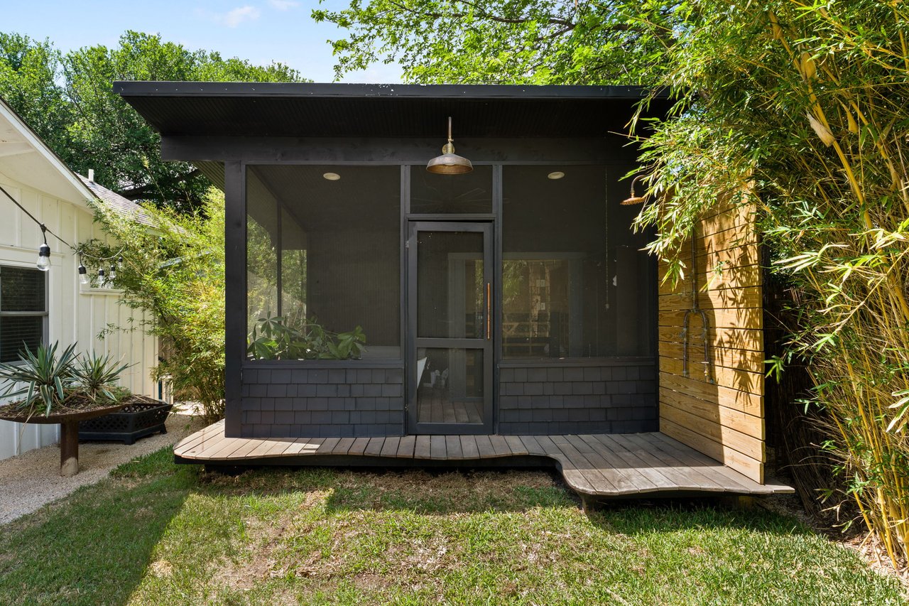 1704 Wethersfield RD