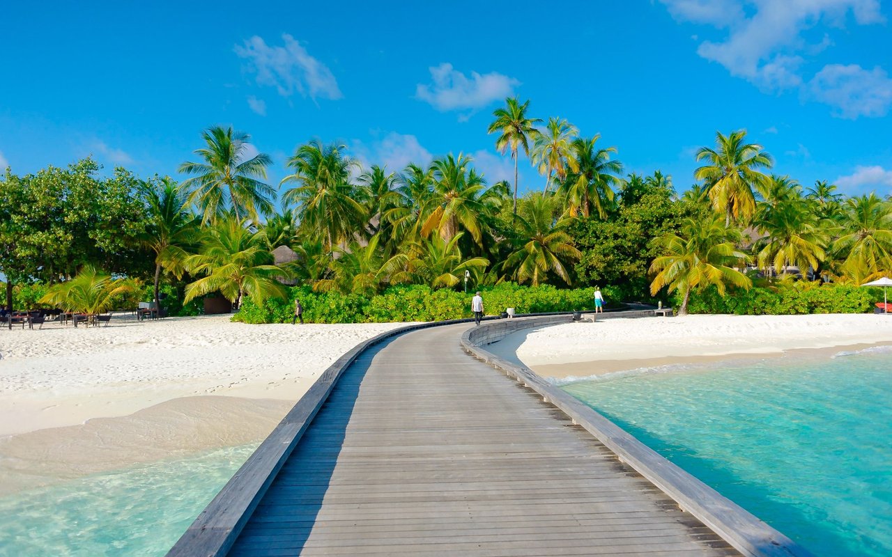 Proximity to West Nassau Attractions