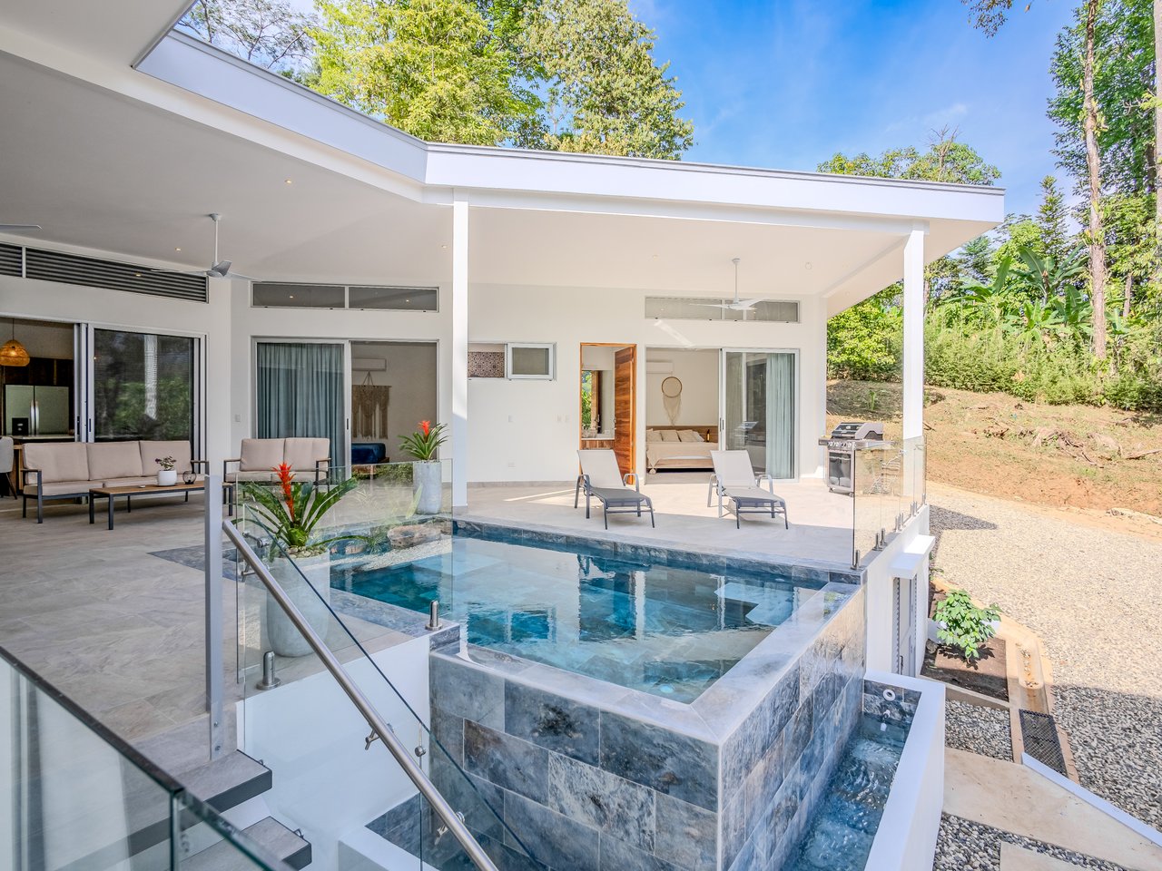 An Exclusive, Sunny Ridge-Top 4-Bed Designer House With Unforgettable Mountain & Jungle Views