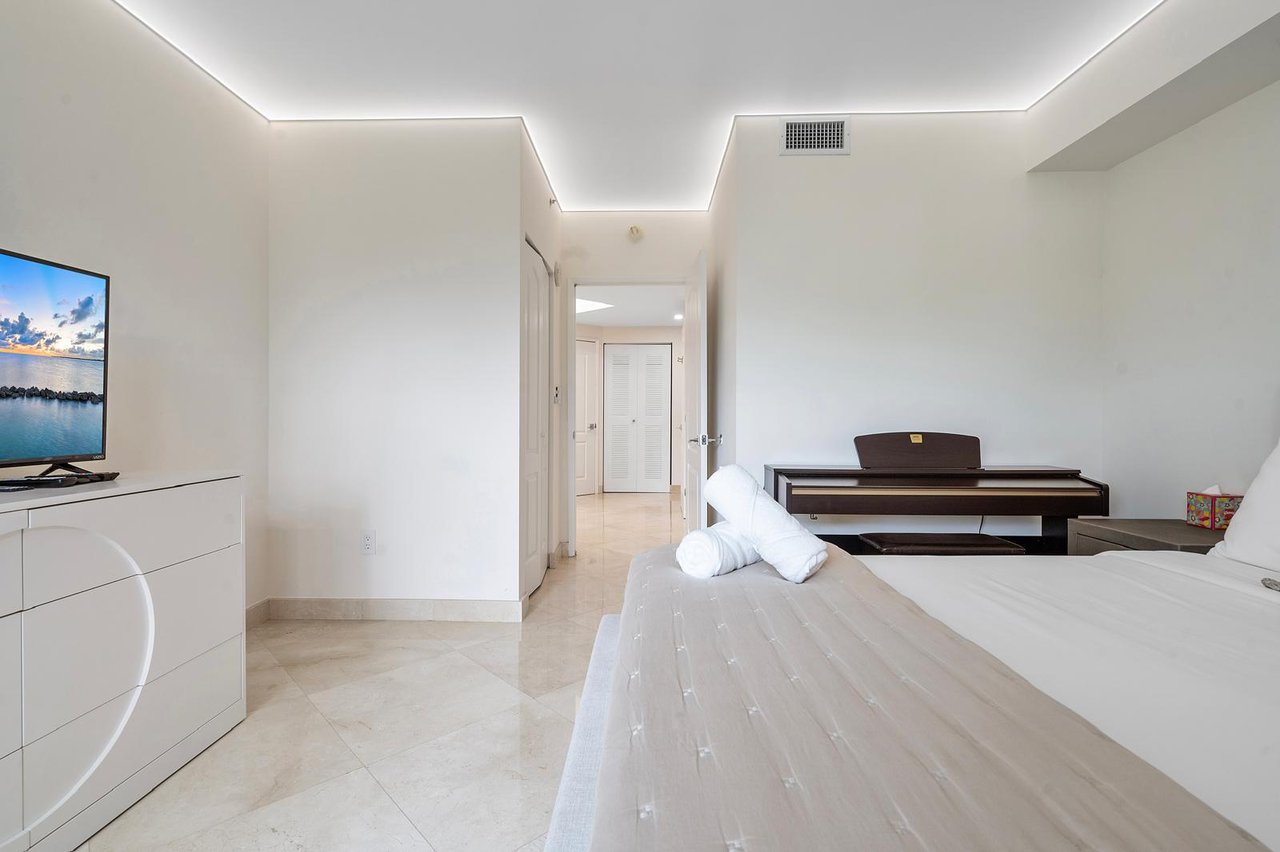 King David Short-Term Rental | Prime Location