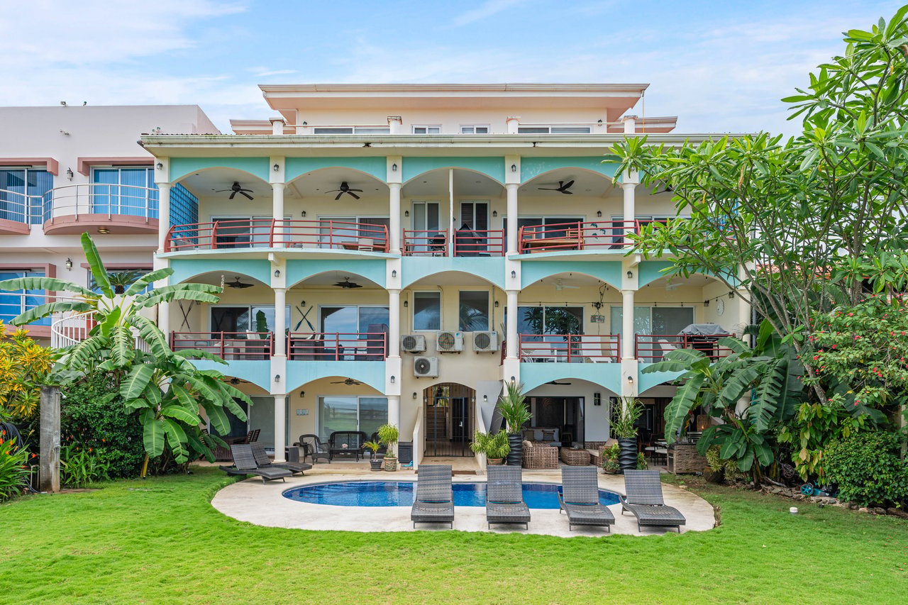 Twin Dolphins 1A - Beachfront Condo in Playa Potrero Costa Rica