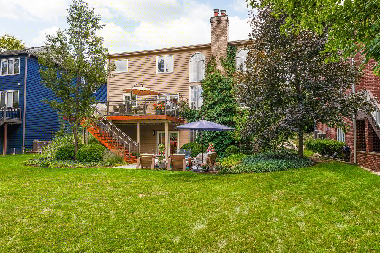 1950 Elmore Ave, Downers Grove