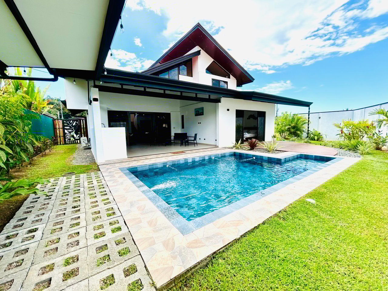 Tropical Modern Living Near Uvita – Stylish Pool Home with Privacy | Price Reduced