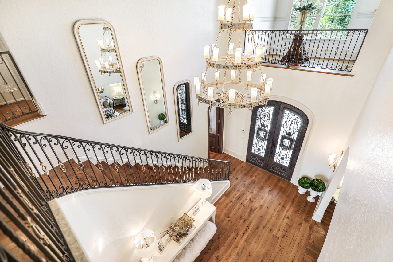 119 Cardinal Ln