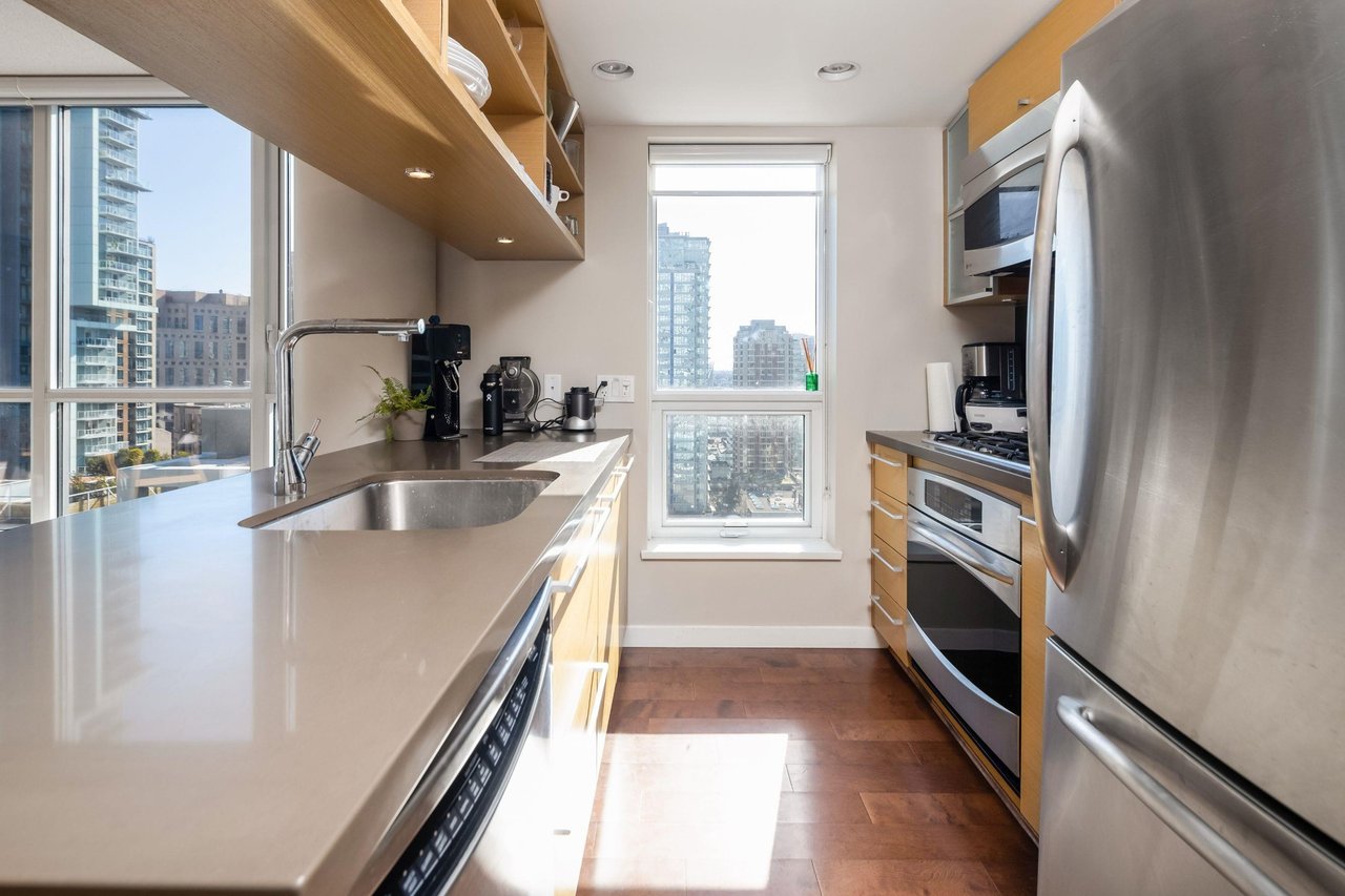833 Seymour St, #1603