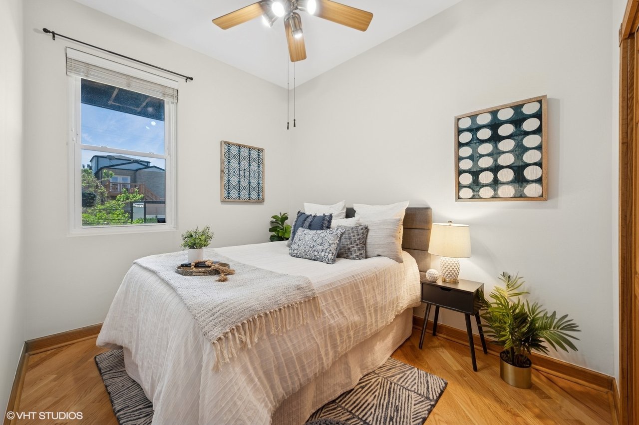 1433 W Cuyler 