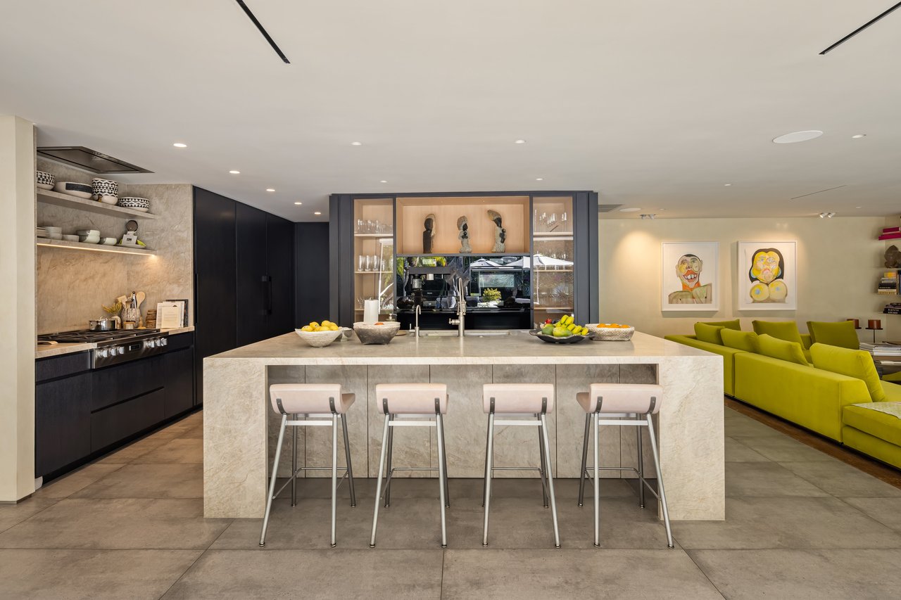 1087 Moraga Dr, Bel Air