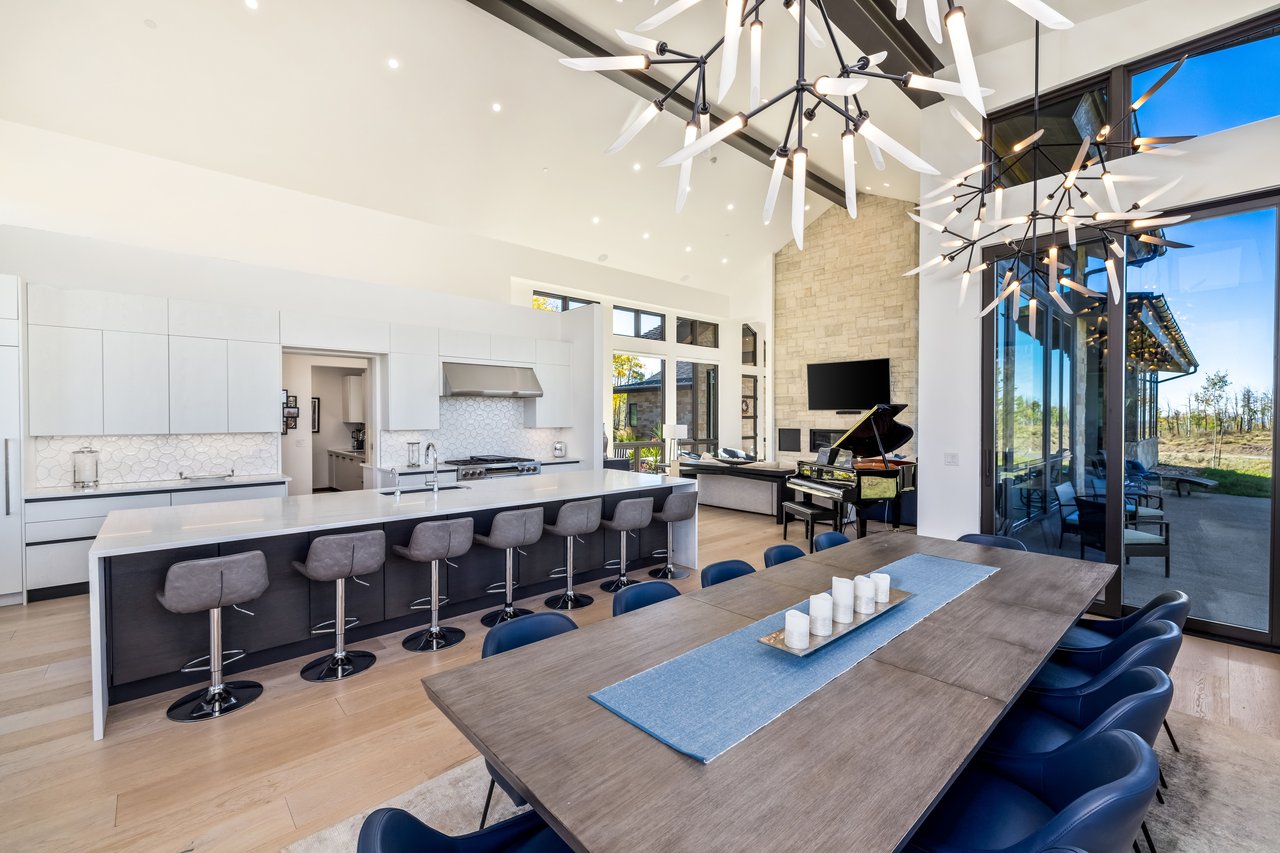 31 Taylor Creek Court