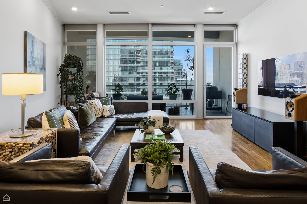 333 N Canal Street 