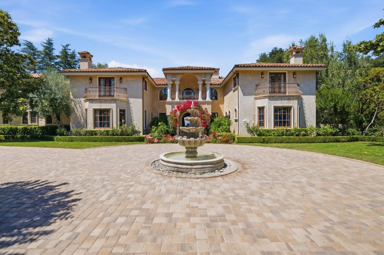 10285 Magdalena Rd