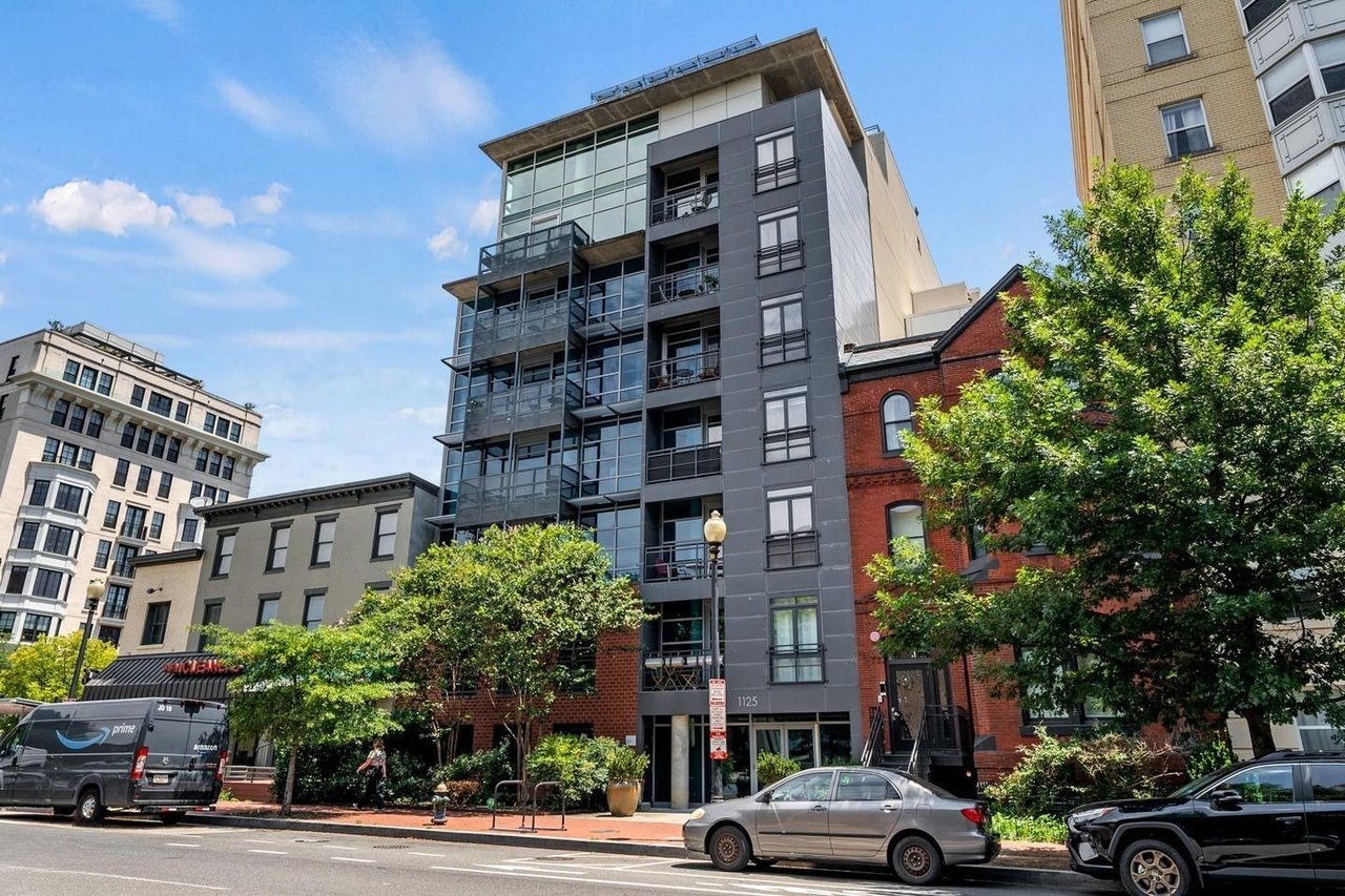 1125 11th St NW