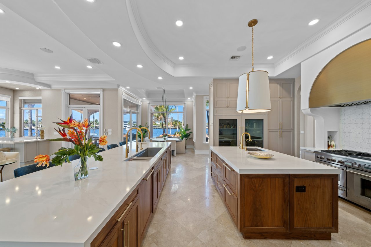 2593 SE 8th St, Pompano Beach, FL 33062