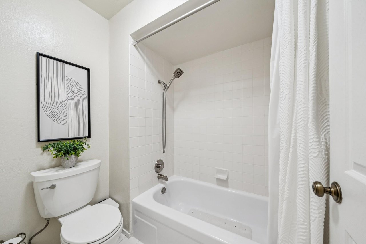 7403 Hillsdale Dr, West Pleasanton