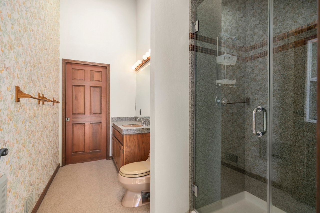 50 Amberwood Ln, Walnut Creek