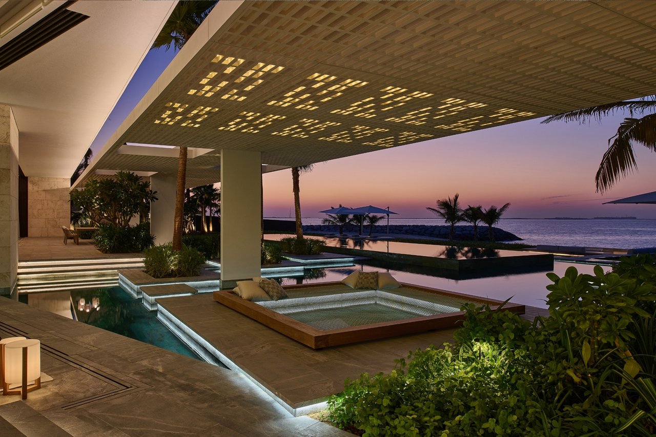 Jumeirah Bay Island Mansion 