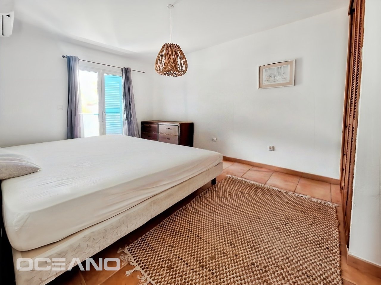 3-bedroom condo - Orient Bay