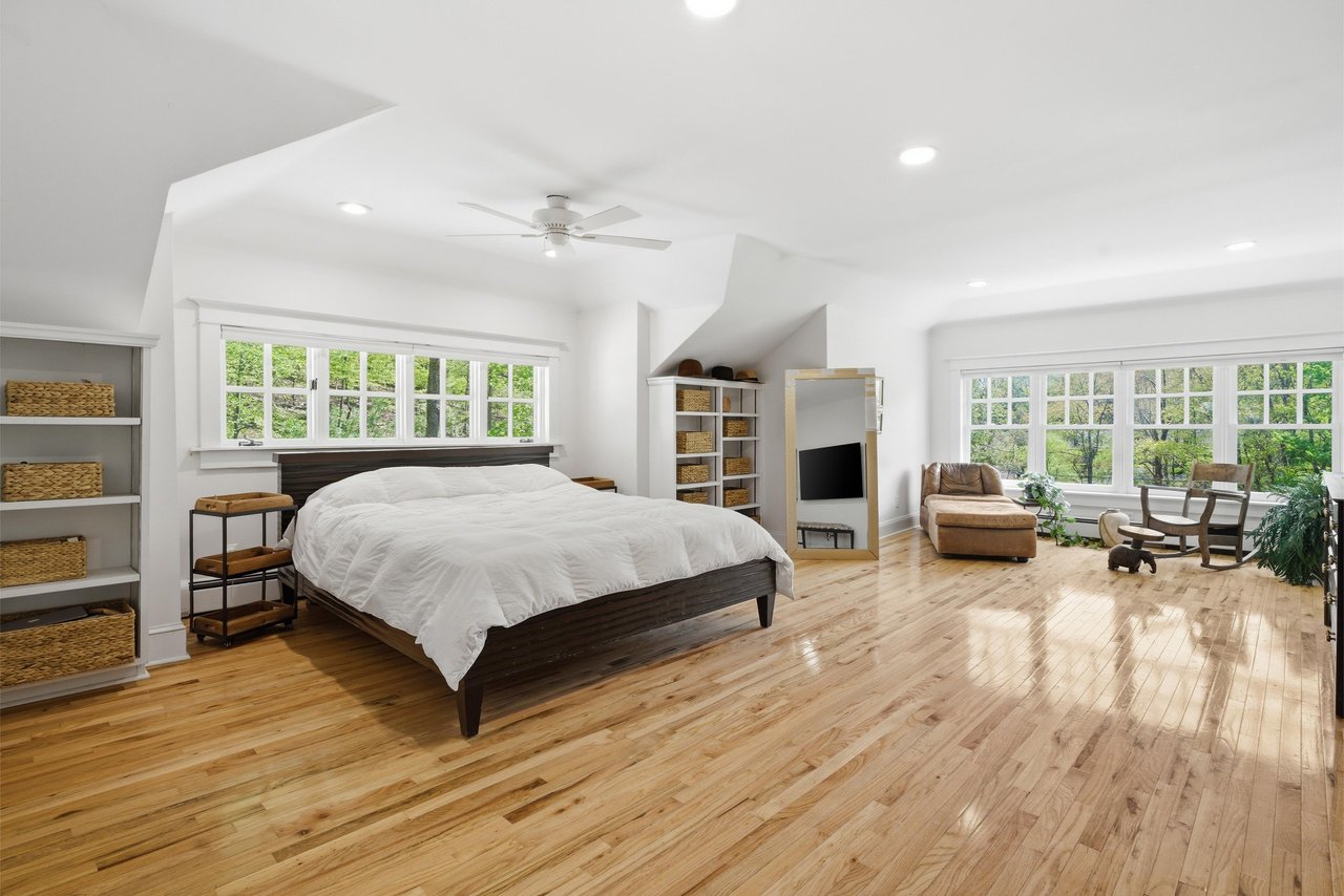 12 COLD SPRINGS ROAD