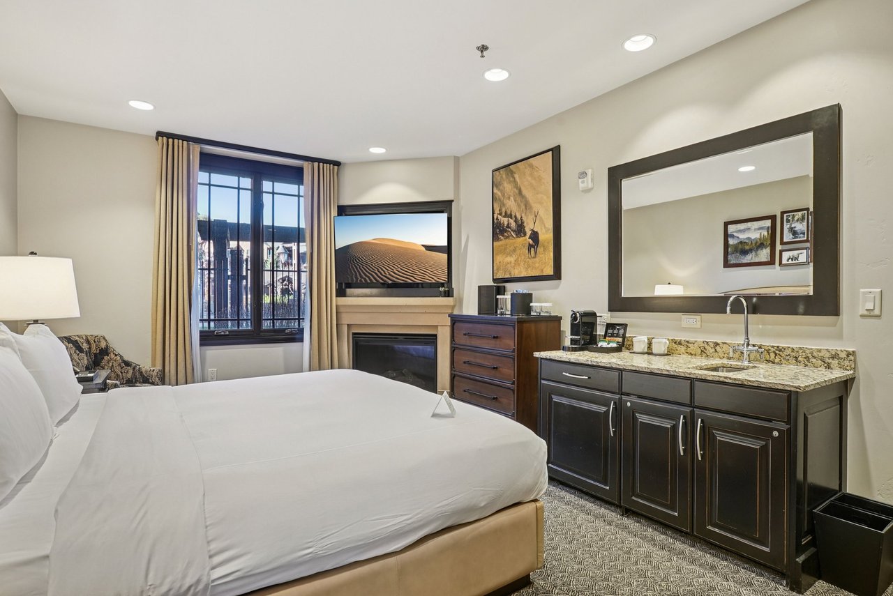 Waldorf Astoria #4131