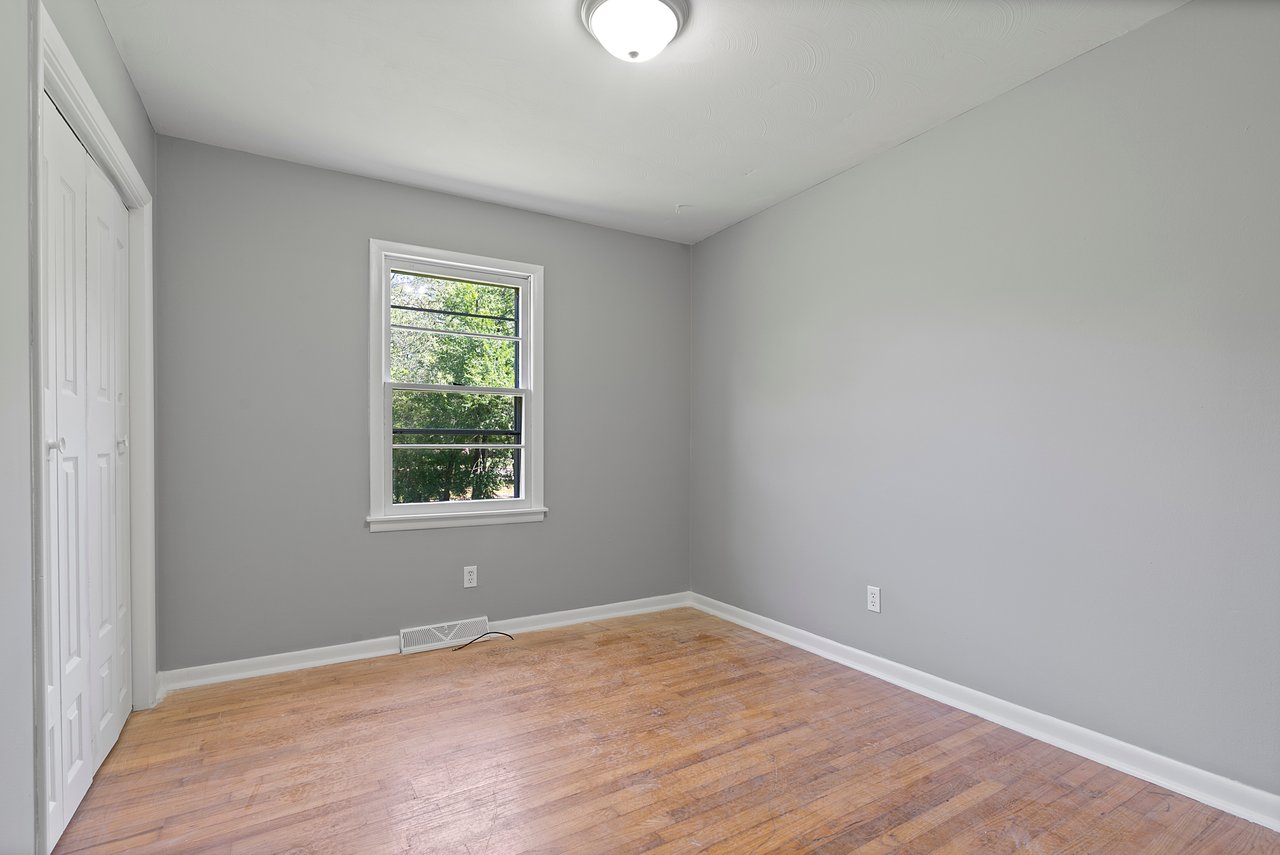 4 Bedrooms!! MADISON CITY SCHOOLS!!!