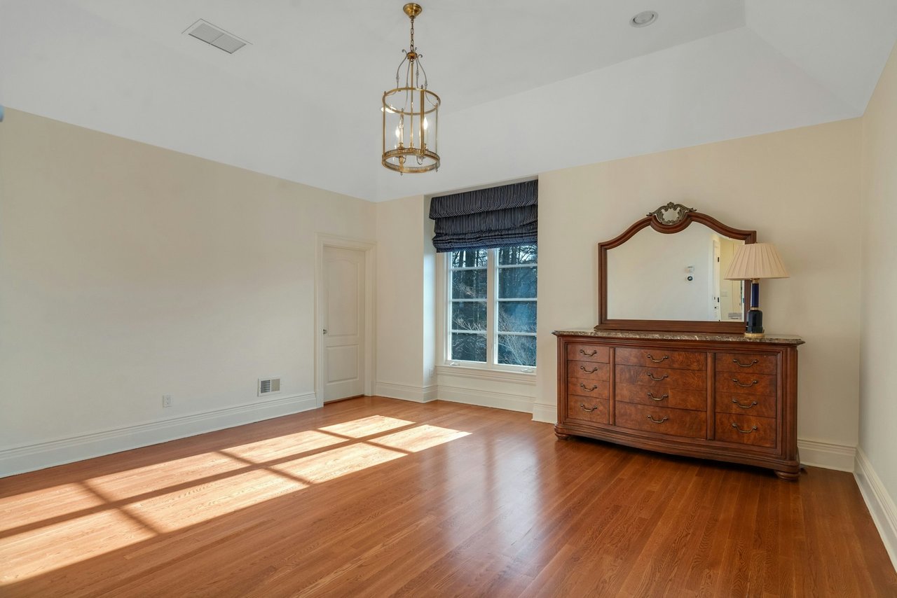 9 Ridge Crest Road