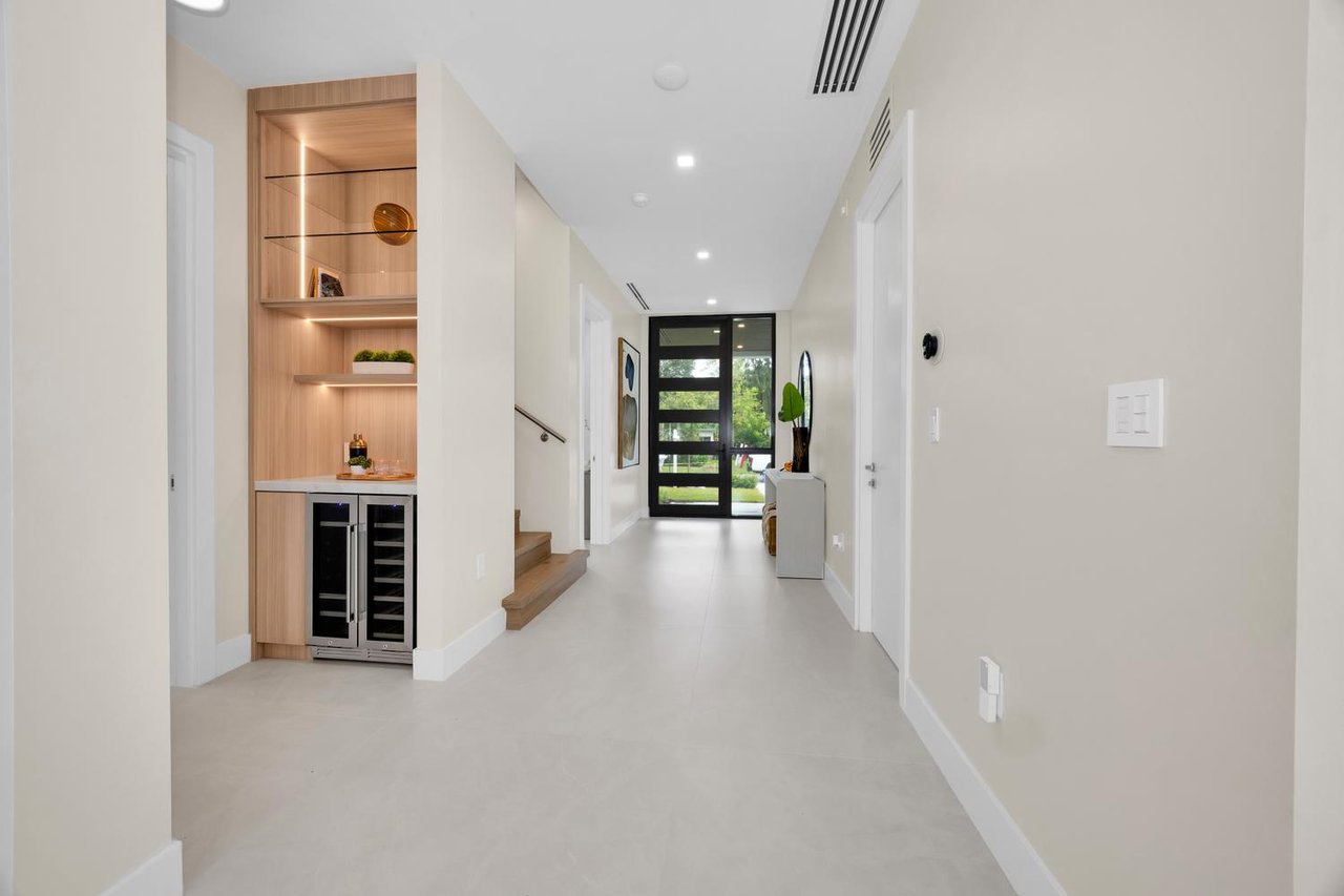 Sophisticated New Construction in the Heart of Miami