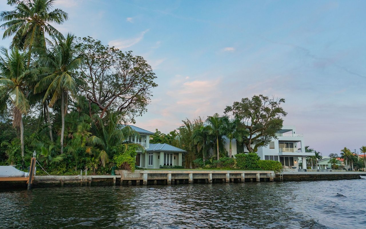 North Lauderdale