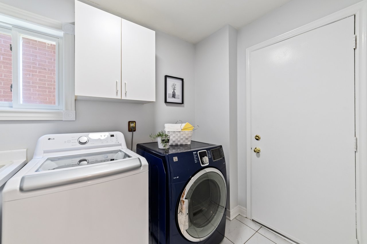 6837 Lisgar Drive