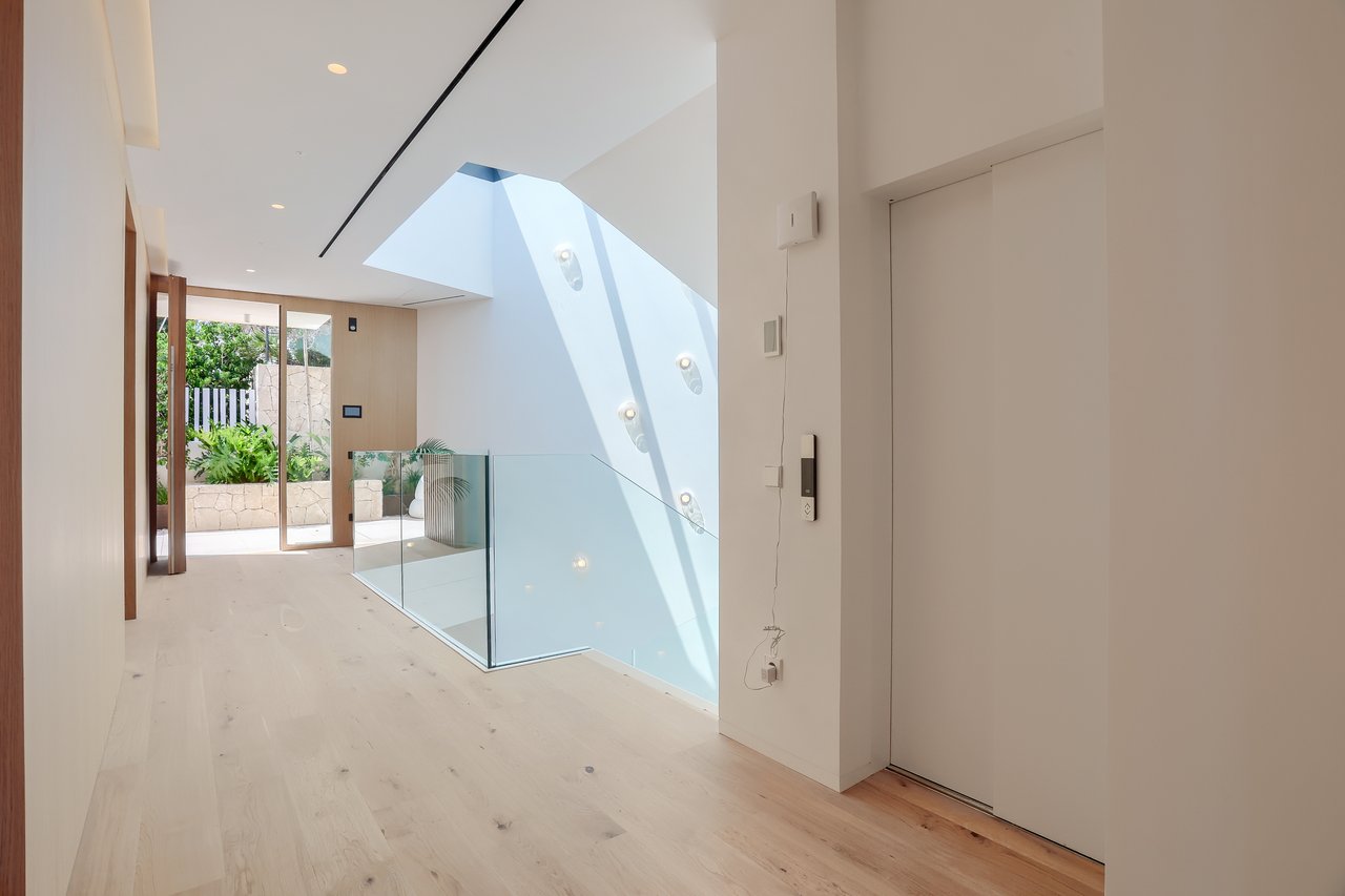 Modern Villa in The Exclusive El Toro Community