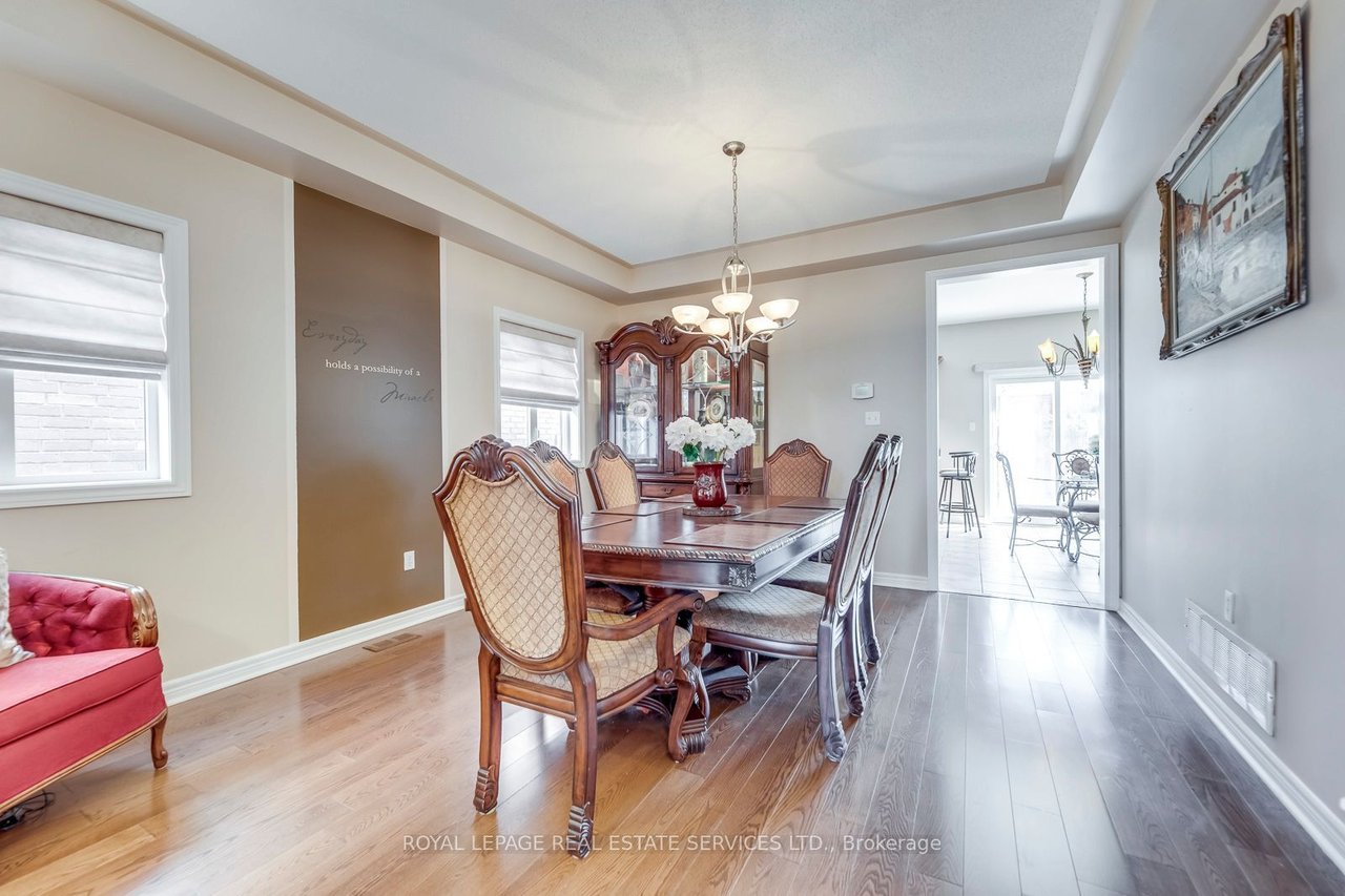 1038 Agram Dr