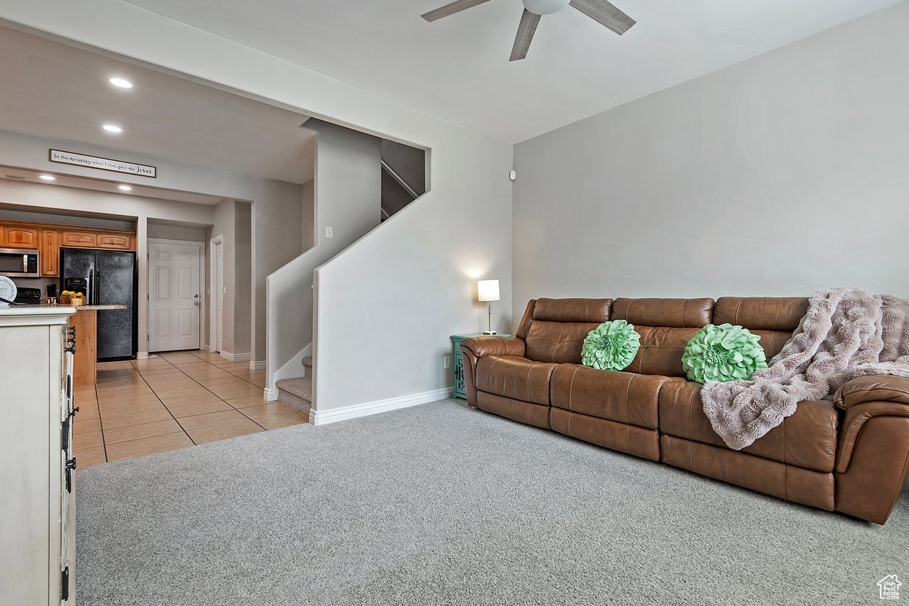 4532 W Cave Run Ln