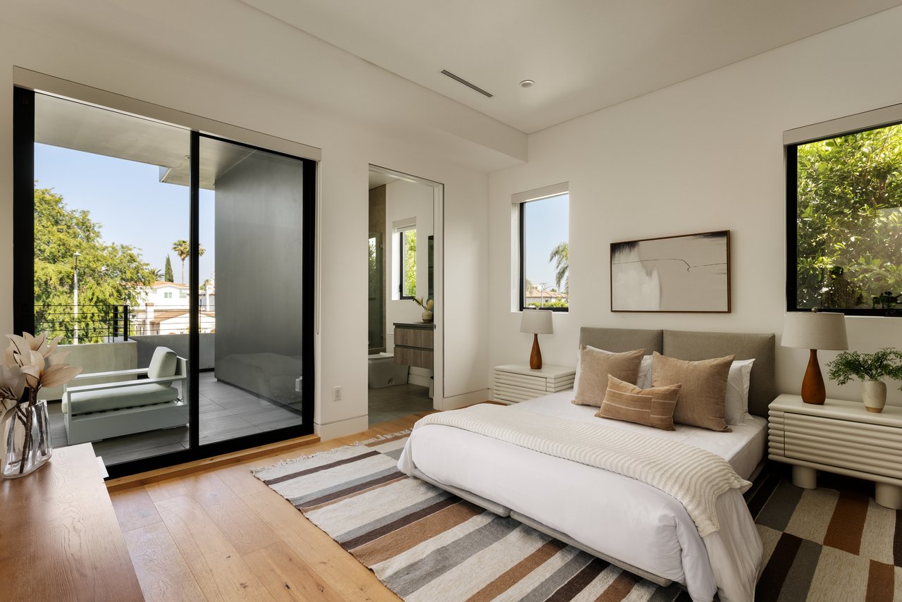 105 S Laurel Ave, beverly grove