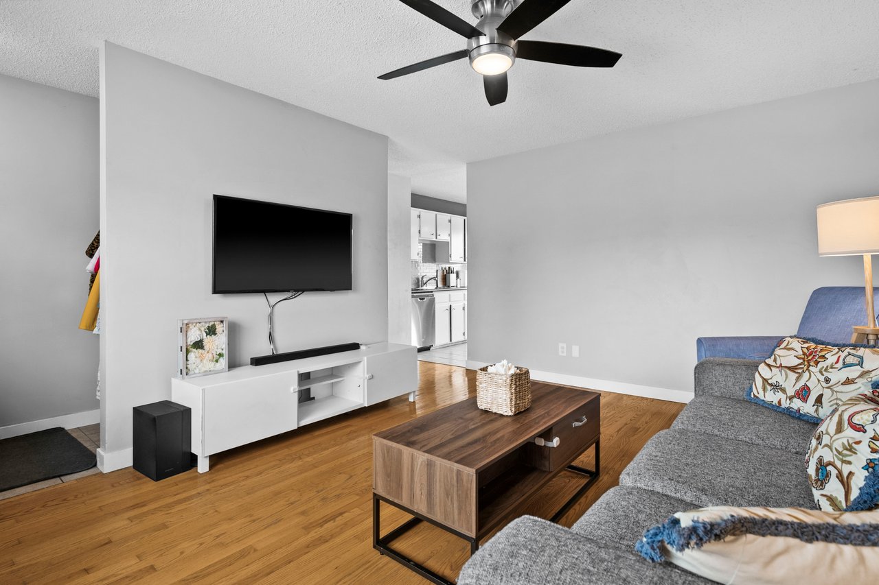 370 Maitland Hill NE