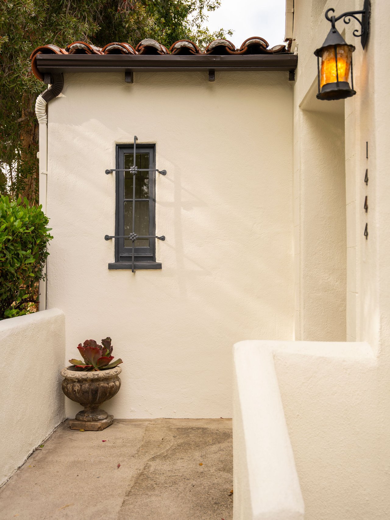 1444 S Sierra Bonita Ave in Picfair Village
