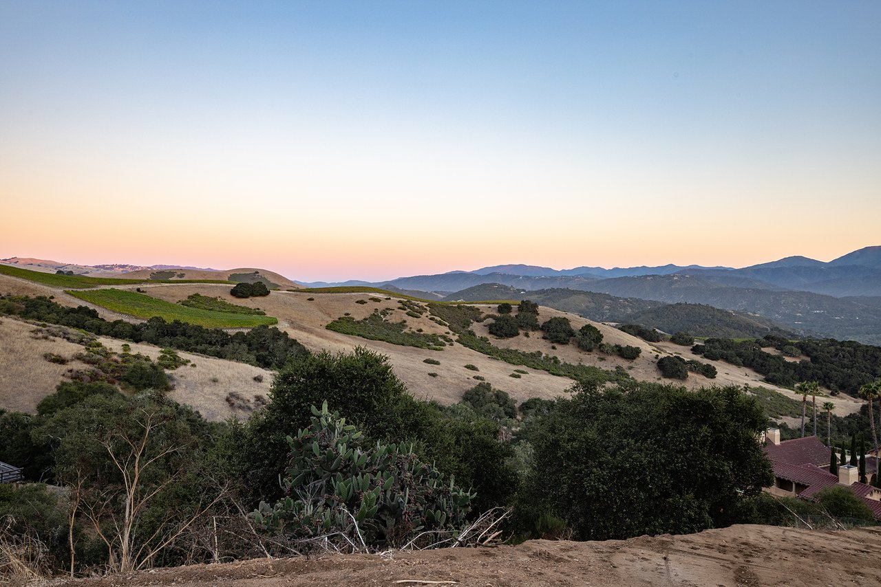 Private Hilltop Sanctuary