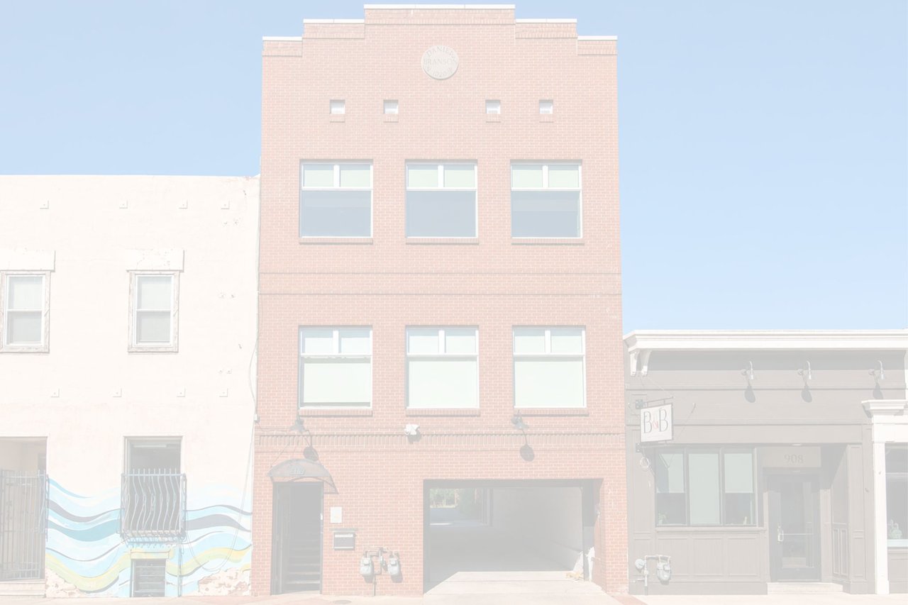 919 Santa Fe Drive