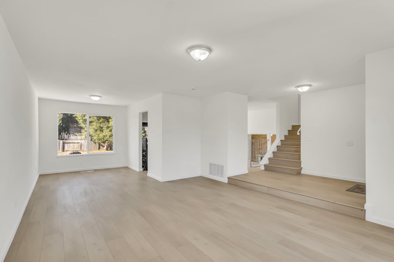 7422 PALMER HOUSE DR