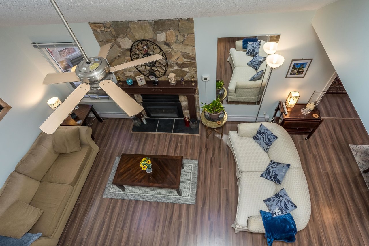 11044 Southridge Rd