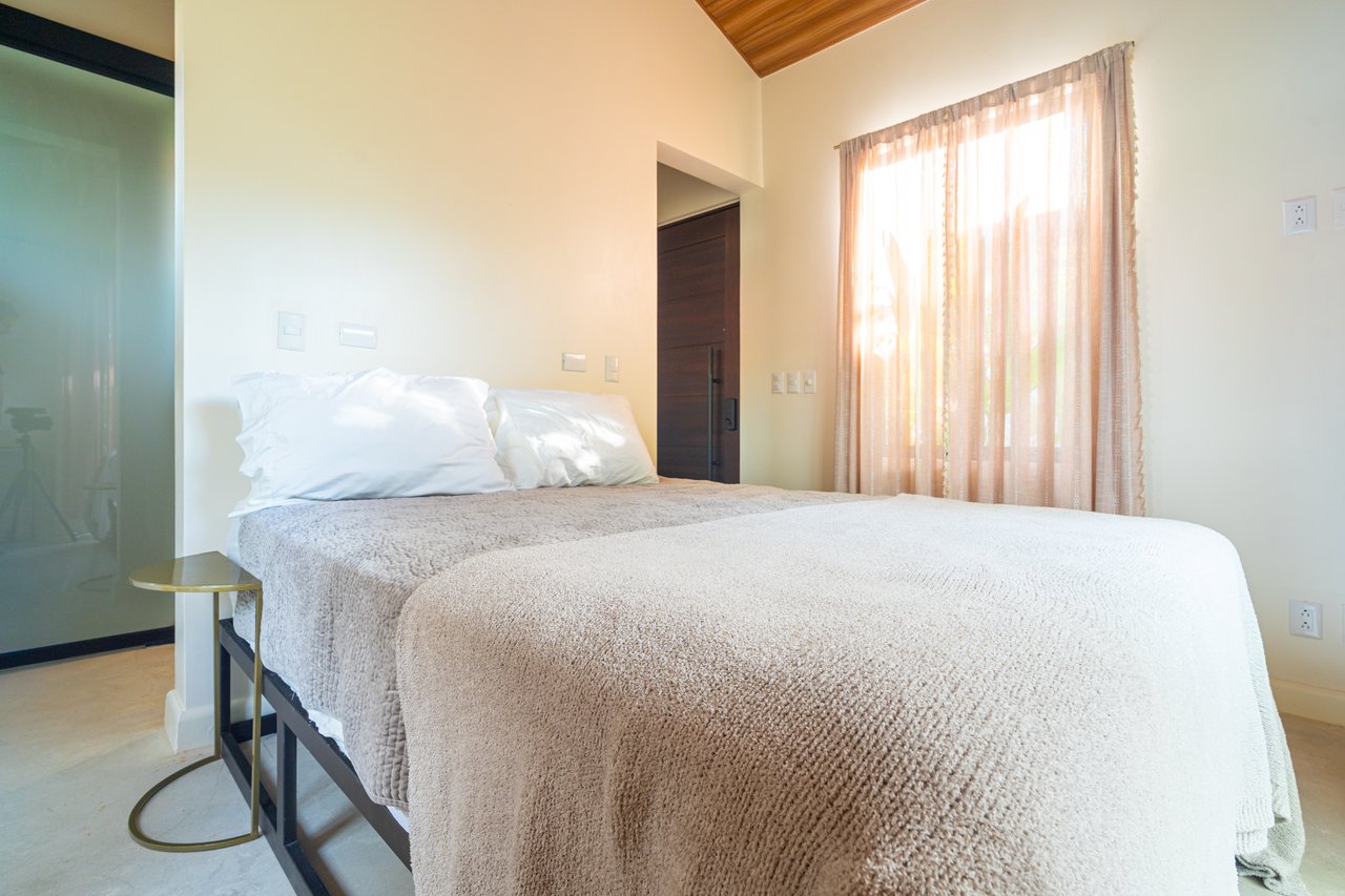 Income Ready Boutique Investment near Whale's Tail Beach