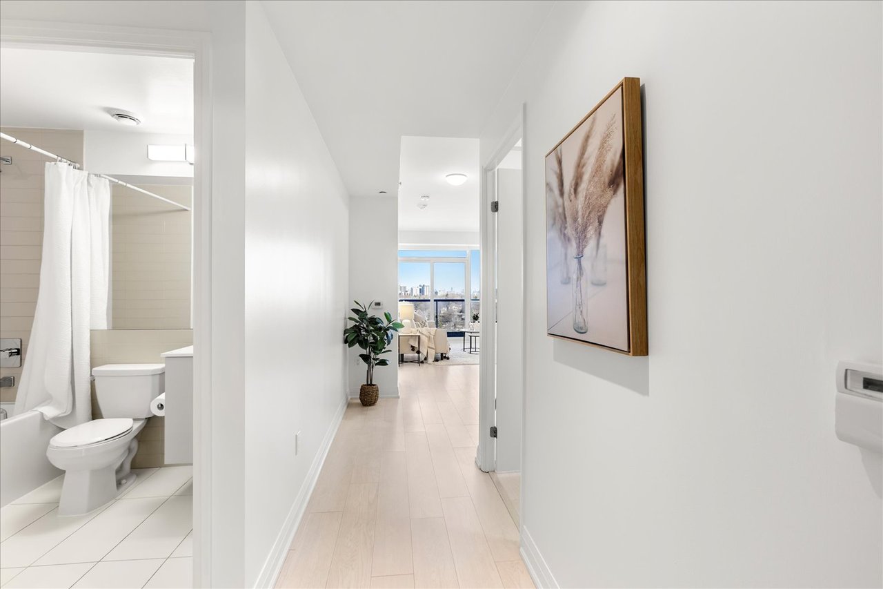 #1009-10 Gibbs Road 