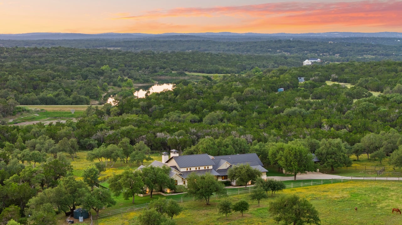 1457 Avenida High View