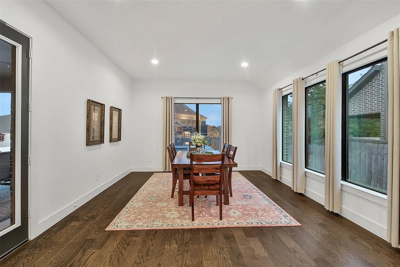1015 Oak Briar Lane