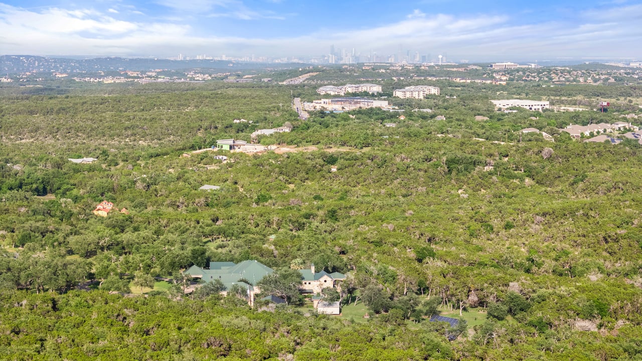 32 Acre Estate