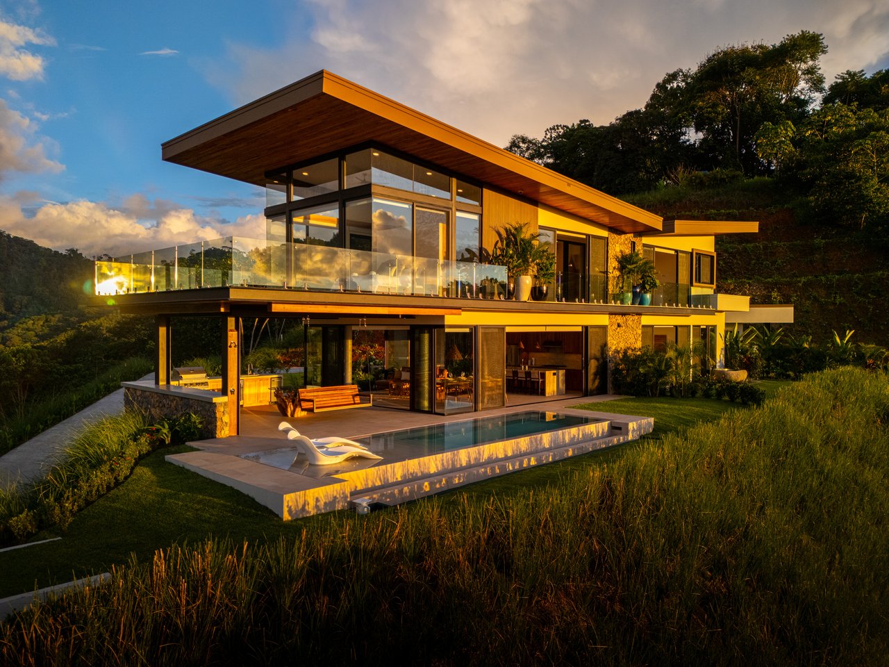 A New Benchmark for Modern Tropical Luxury in Ojochal