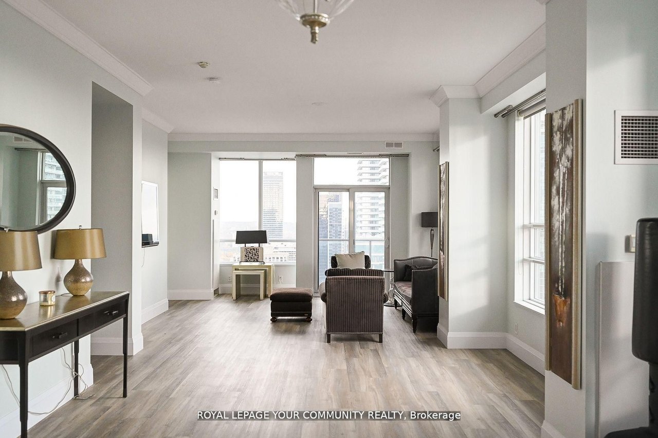 PREMIUM YORKVILLE LIVING