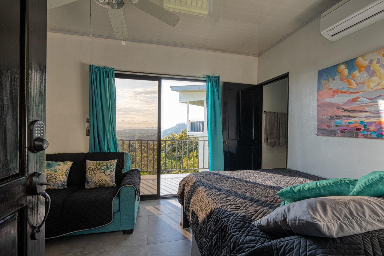 Stunning Seaside Villas with Breathtaking Ocean Views