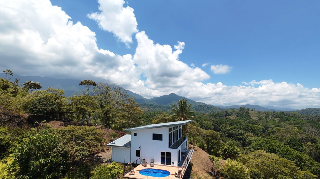 Exceptionally Private Home with Panoramic Ocean, Mountain & Sunset Views - Casa Sol