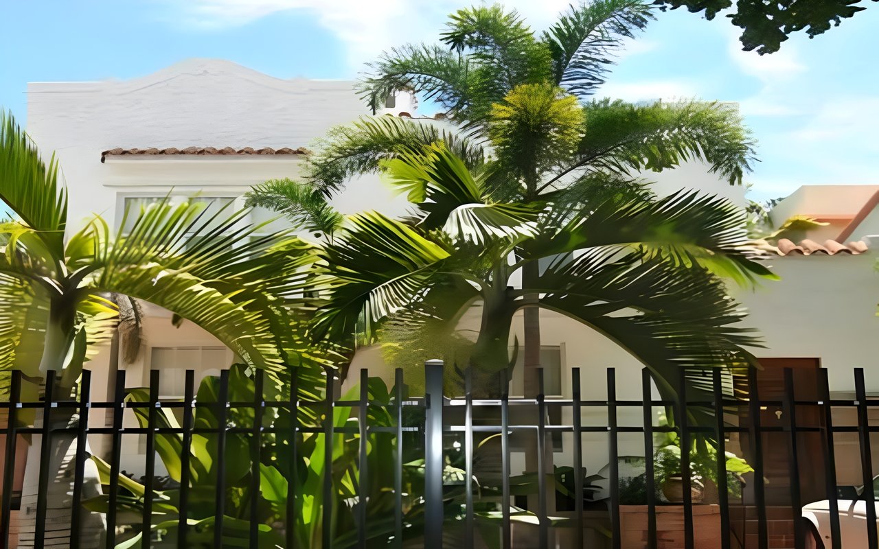 Scott Klein Sells Historic 1930s Miami Beach 4-Plex!