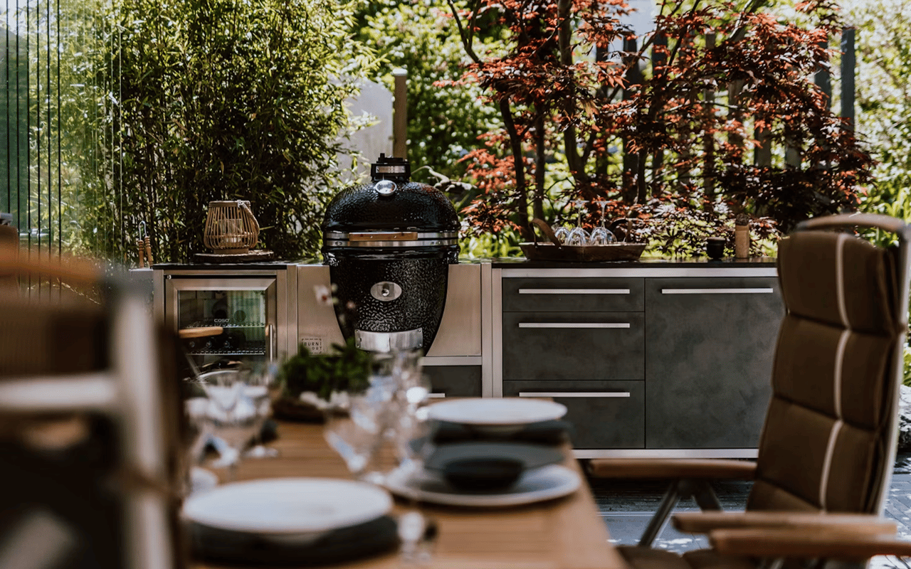 Designing an Outdoor Kitchen for Seaside Entertaining in a Cohasset Home