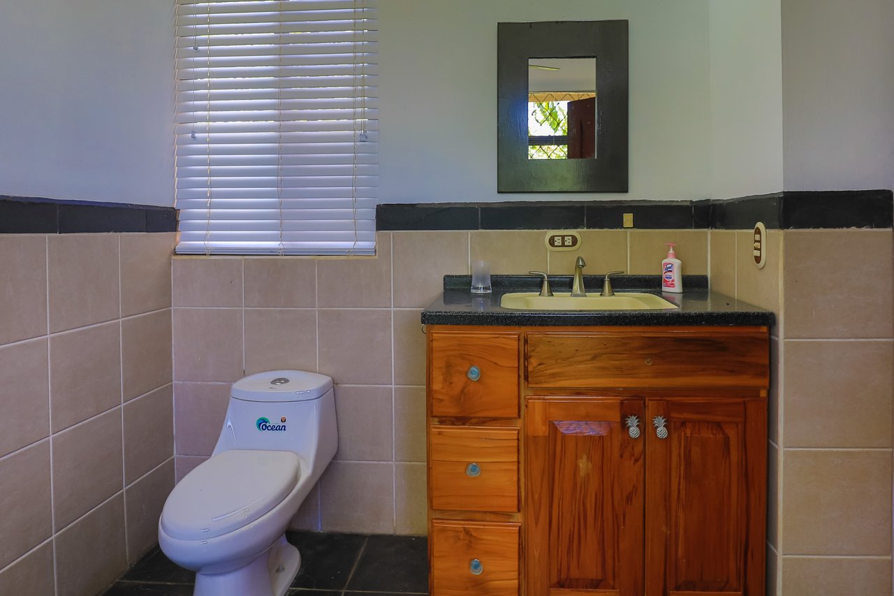 Hacienda-Style Retreat For Sale in Naranjito