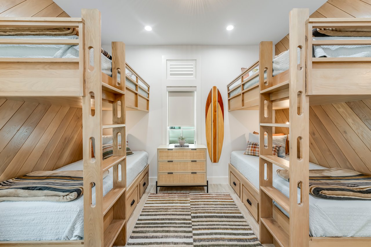 Dewdrop Street, 6110 Sq. Ft.